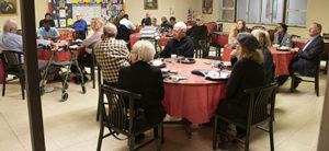 donors dining at St. Louis Center